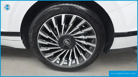 HYUNDAI GRANDEUR 2,5 GASOLINE 2WD