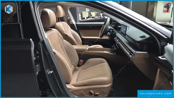 HYUNDAI GRANDEUR 2,5 GASOLINE 2WD