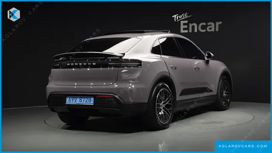 PORSCHE MACAN BASE 4