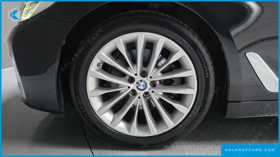 BMW 5 SERIES 520I LUXURY