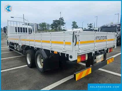 HYUNDAI MEGA TRUCK GOLD