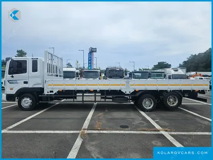 HYUNDAI MEGA TRUCK GOLD