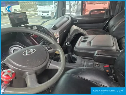 HYUNDAI MEGA TRUCK GOLD