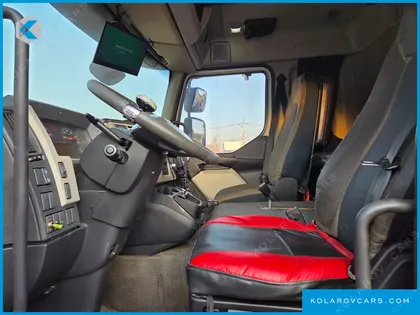 HYUNDAI MEGA TRUCK GOLD