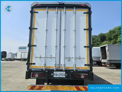 HYUNDAI EXCEED 10X4