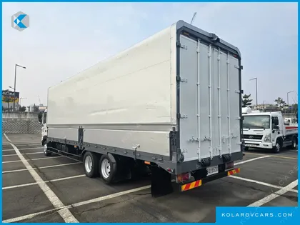 HYUNDAI MEGA TRUCK GOLD