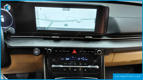 KIA CARNIVAL GASOLINE 9-SEATER SIGNATURE