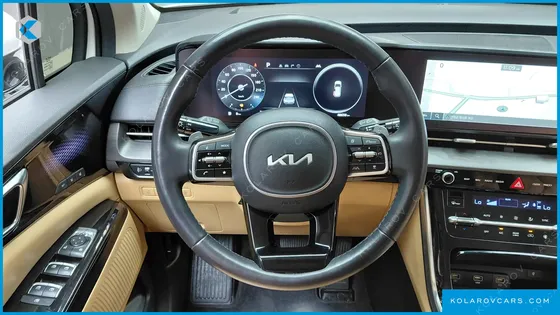 KIA CARNIVAL GASOLINE 9-SEATER SIGNATURE