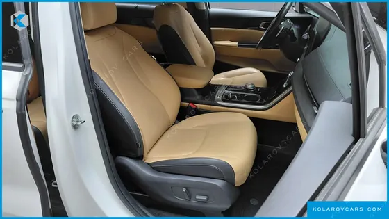 KIA CARNIVAL GASOLINE 9-SEATER SIGNATURE