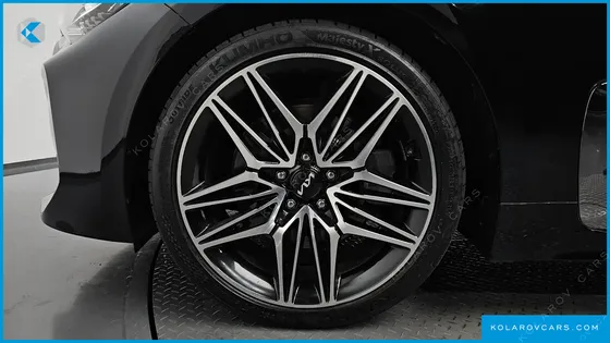 KIA STINGER 2.5 AWD MASTERS