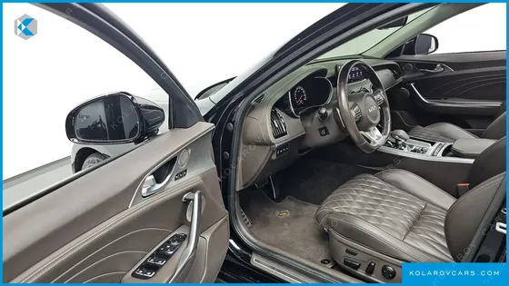 KIA STINGER 2.5 AWD MASTERS
