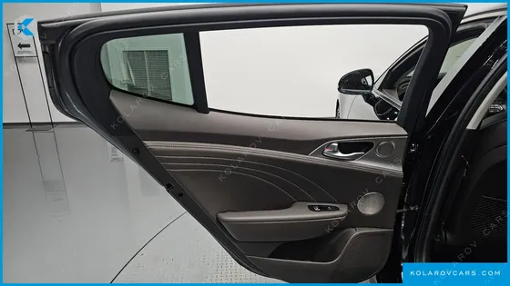 KIA STINGER 2.5 AWD MASTERS