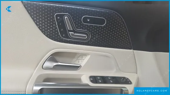 MERCEDES EQB EQB300 4MATIC PROGRESSIVE