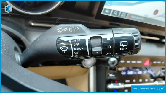 KIA CARNIVAL GASOLINE 11-SEATER PRESTIGE