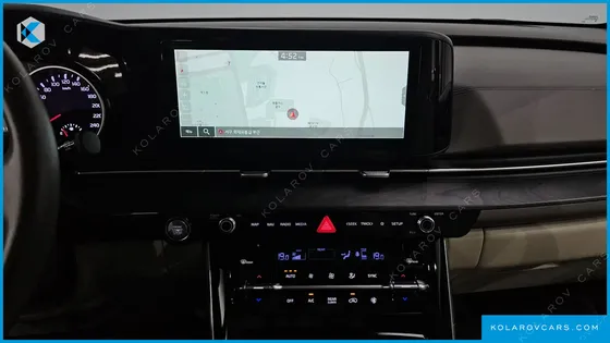 KIA CARNIVAL 9-SEATER NOBLESSE