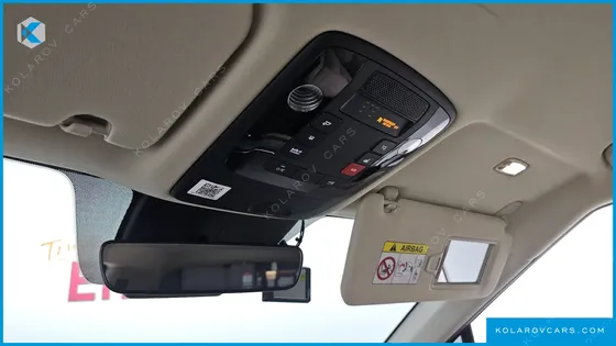 KIA CARNIVAL 9-SEATER NOBLESSE