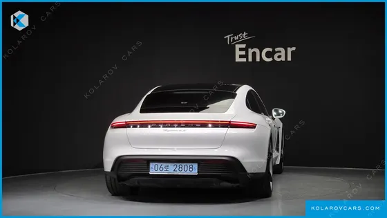 PORSCHE TAYCAN 4S