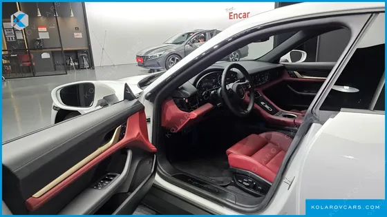 PORSCHE TAYCAN 4S