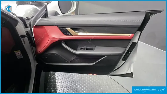 PORSCHE TAYCAN 4S