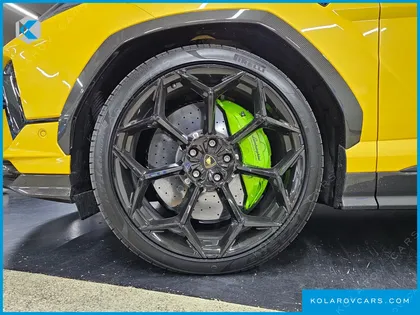 LAMBORGHINI URUS 4.0 V8 PERFORMANTE