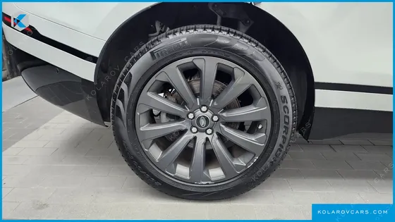 LAND ROVER RANGE ROVER VELAR 2.0 D240 R-DYNAMIC SE