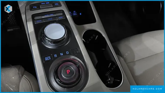 GENESIS GV70 2.5T GASOLINE 2WD
