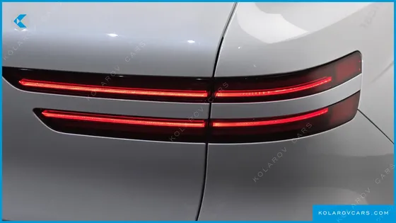 GENESIS GV70 2.5T GASOLINE 2WD