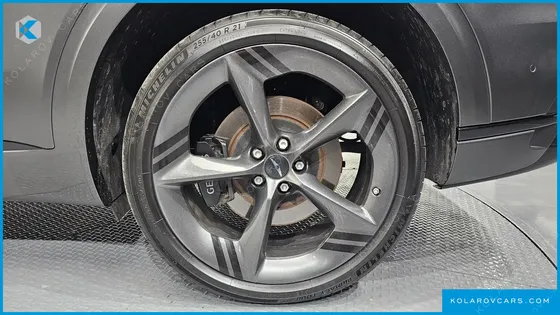 GENESIS GV70 2.5T GASOLINE 2WD