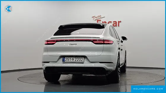 PORSCHE CAYENNE 3.0 COUPE PLATINUM EDITION