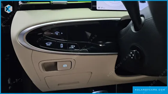 GENESIS GV70 2.5T GASOLINE 2WD