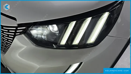 PEUGEOT 2008 EV GT