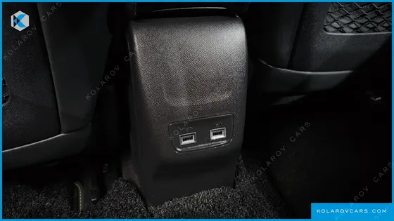 PEUGEOT 2008 EV GT