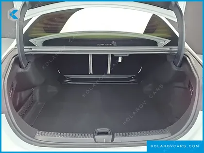 MERCEDES E-CLASS E200 AVANTGARDE