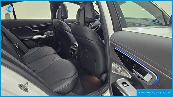 MERCEDES E-CLASS E300 4MATIC EXCLUSIVE