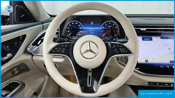 MERCEDES E-CLASS E300 4MATIC EXCLUSIVE