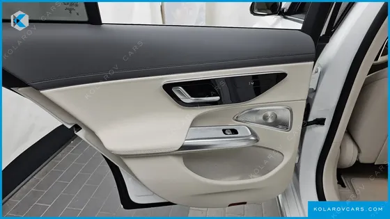 MERCEDES E-CLASS E300 4MATIC EXCLUSIVE