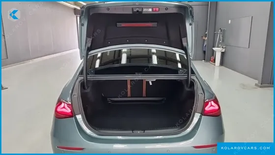 MERCEDES E-CLASS E300 4MATIC EXCLUSIVE