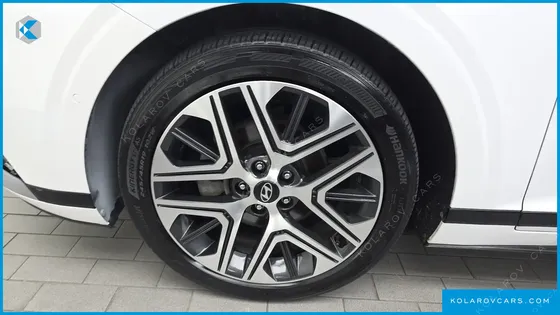 HYUNDAI GRANDEUR EXCLUSIVE