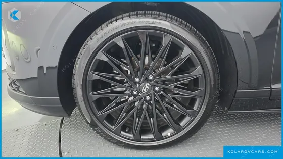 HYUNDAI GRANDEUR CALLIGRAPHY