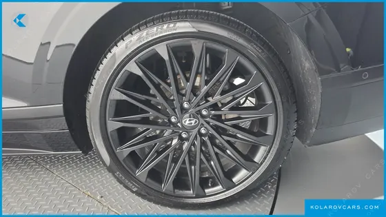 HYUNDAI GRANDEUR CALLIGRAPHY