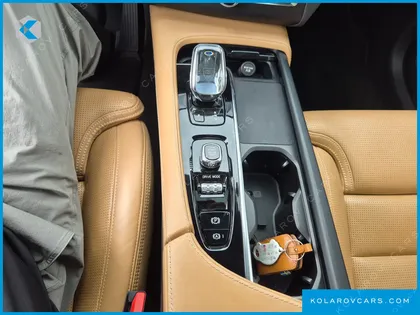 VOLVO XC90 T8 INSCRIPTION HYBIRD