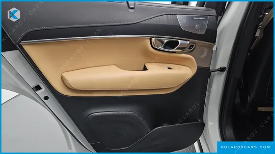 VOLVO XC90 B6 ULTIMATE BRIGHT