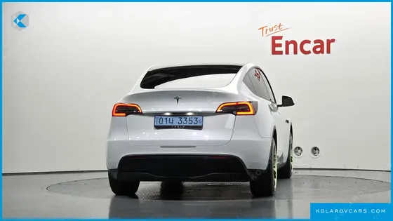 TESLA MODEL Y STANDARD RANGE RWD