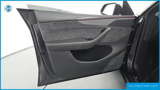 TESLA MODEL Y L LONG RANGE AWD
