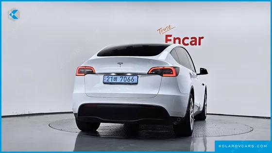 TESLA MODEL Y RWD