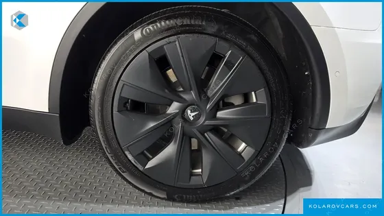 TESLA MODEL Y LONG RANGE AWD