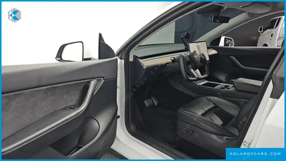 TESLA MODEL Y STANDARD RANGE RWD
