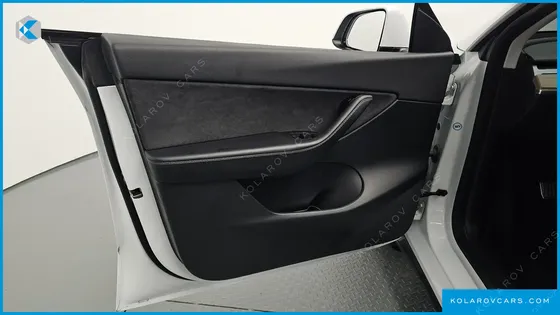 TESLA MODEL Y STANDARD RANGE RWD