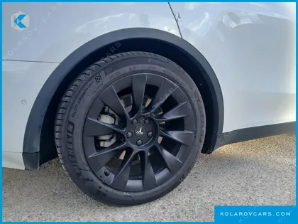 TESLA MODEL Y LONG RANGE AWD