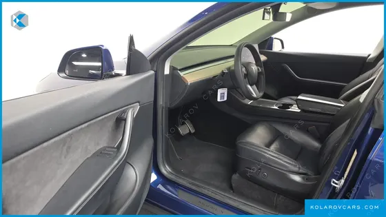 TESLA MODEL Y STANDARD RANGE RWD